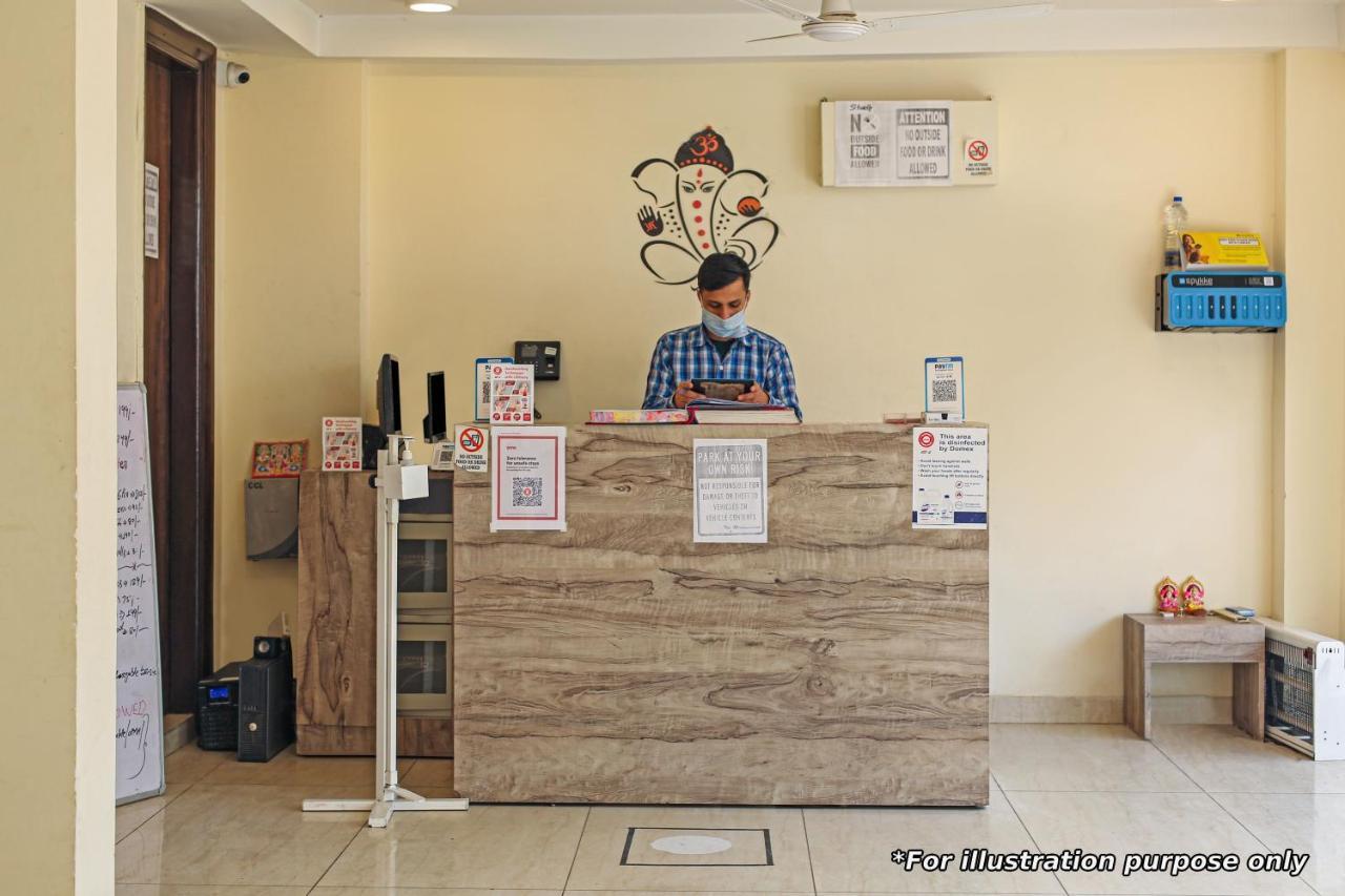 Oyo Flagship Pawan Park Hotel Велор Екстериор снимка